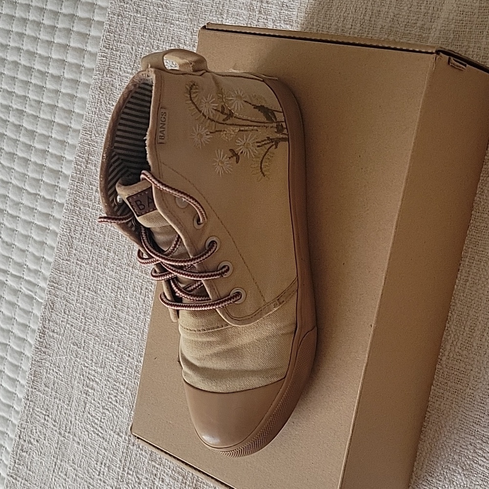 Bangs shoes